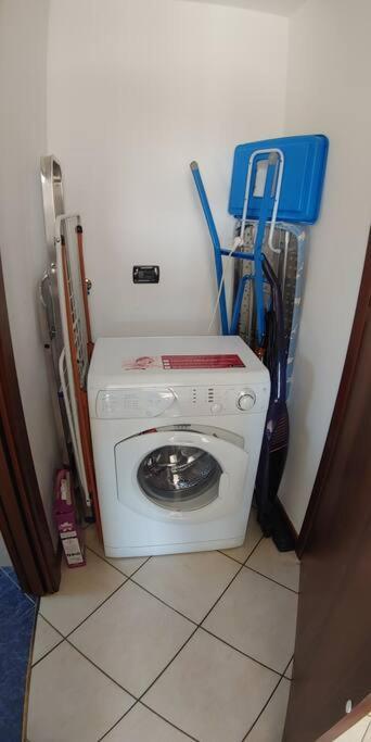 Moderno Ed Incantevole Vicino A Mm1 Appartamento Milano